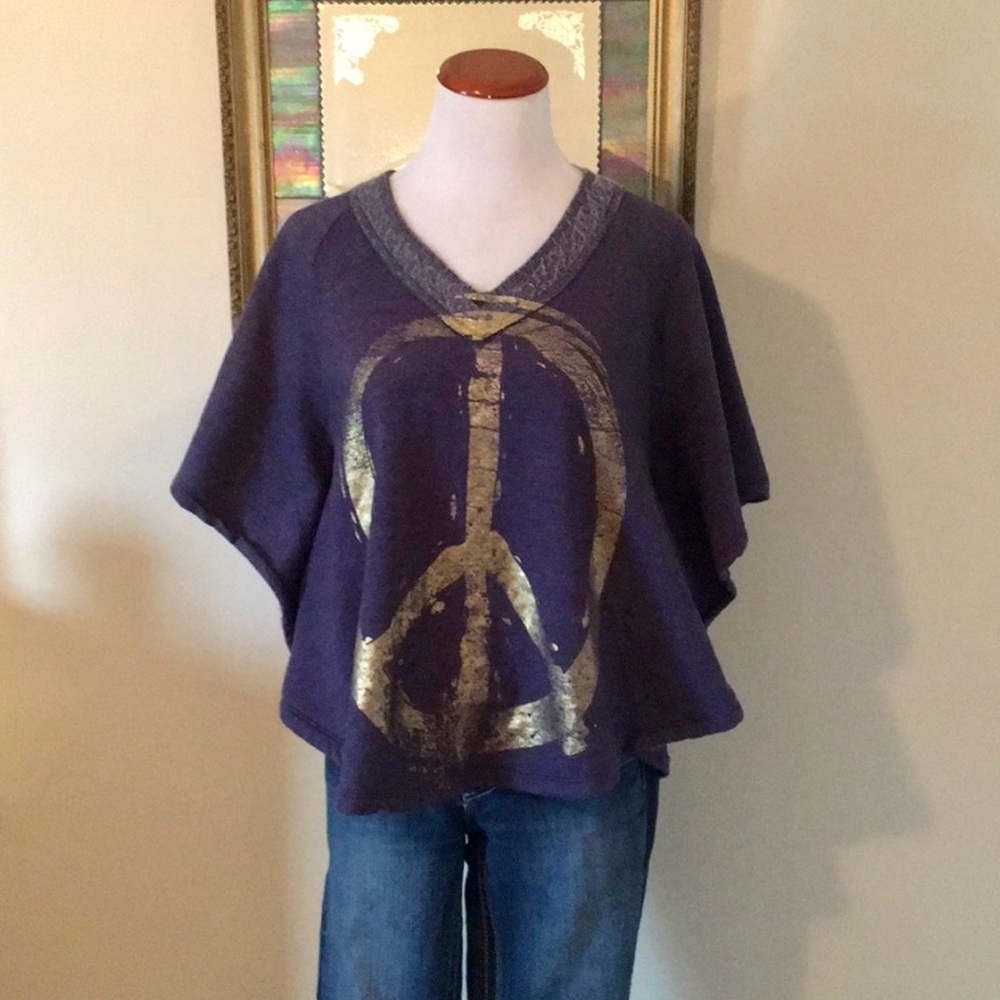 Romeo & Juliet Couture Navy and Gold Peace Sign Batwing Sweatshirt Size Small